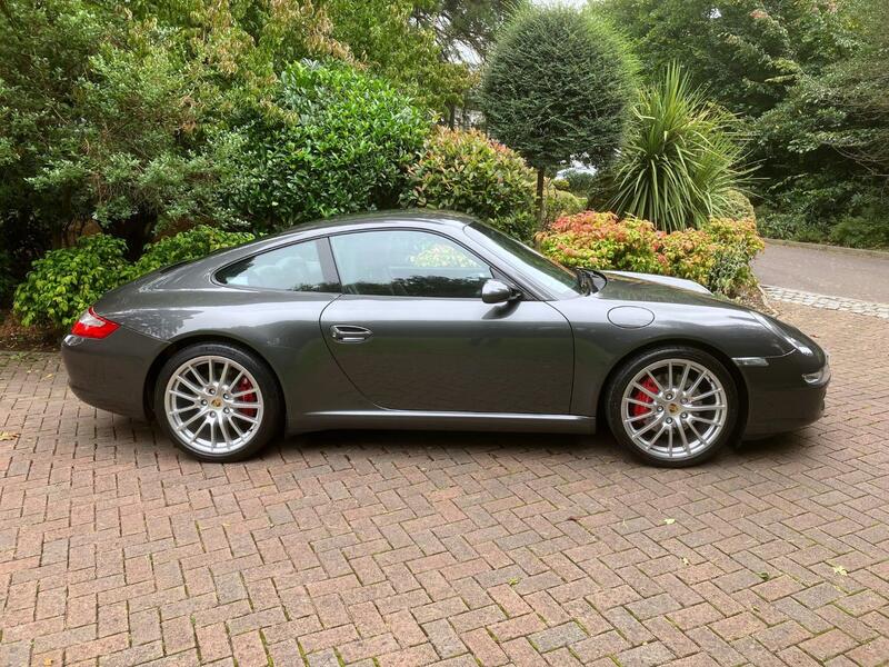 View PORSCHE 911 3.8 997 Carrera S