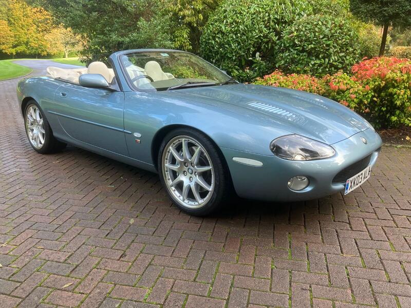 View JAGUAR XKR 4.2 Supercharged