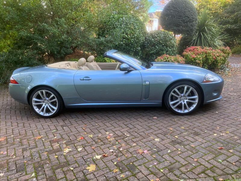 View JAGUAR XK 4.2 V8