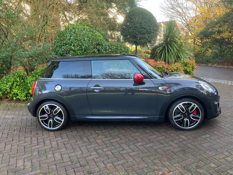 View MINI HATCH 2.0 John Cooper Works Hatch