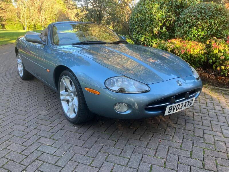 JAGUAR XK8