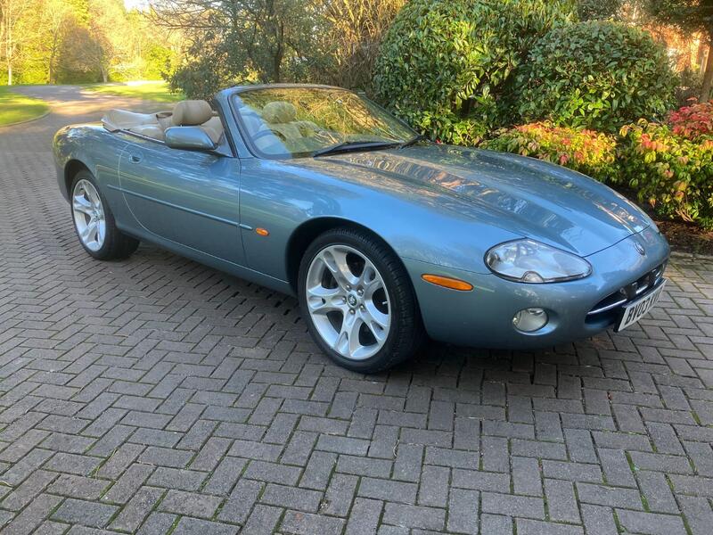 JAGUAR XK8