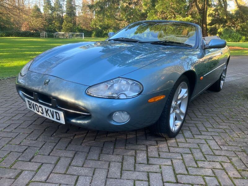 JAGUAR XK8