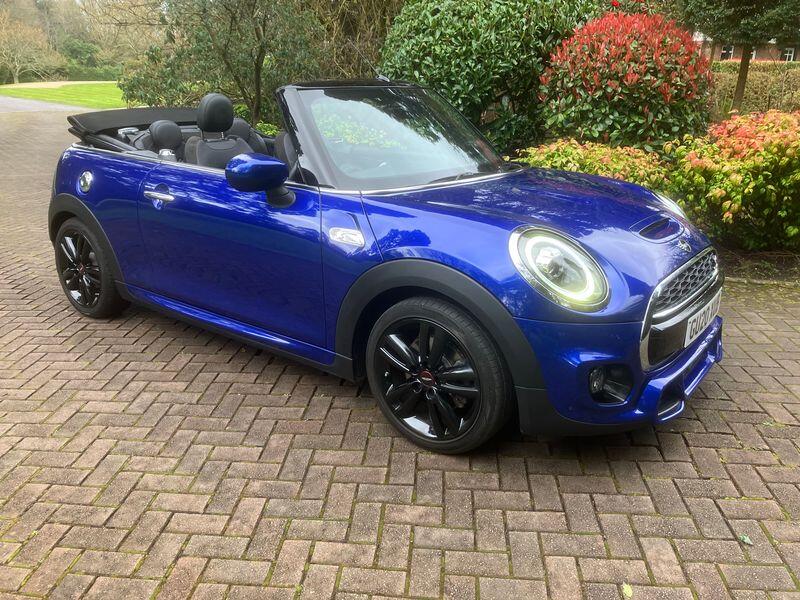 View MINI CONVERTIBLE 2.0 Convertible Cooper S Sport