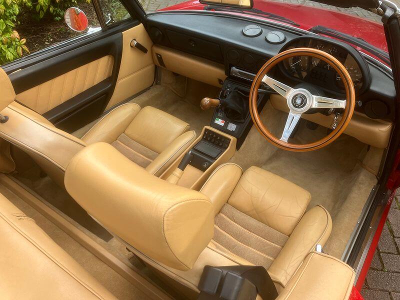 View ALFA ROMEO SPIDER 2.0  