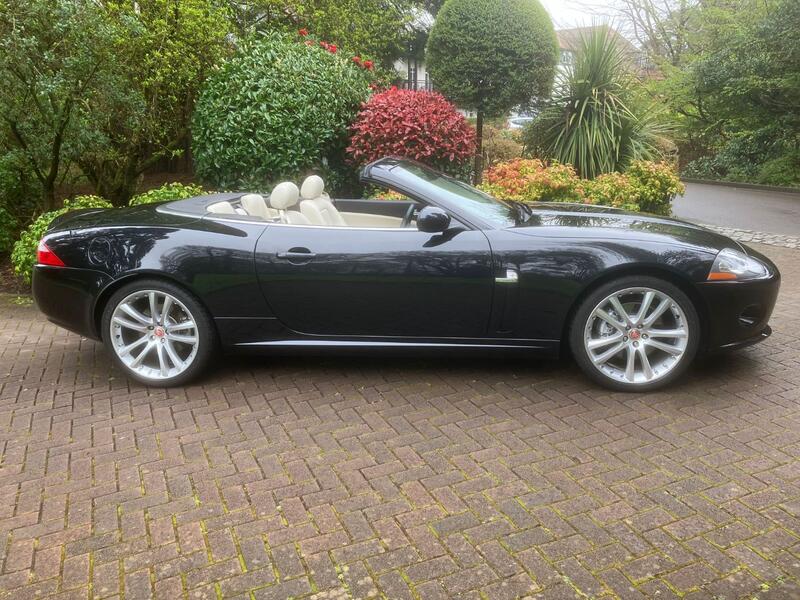 View JAGUAR XK 4.2 V8