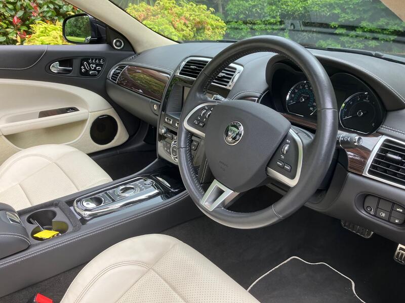JAGUAR XK