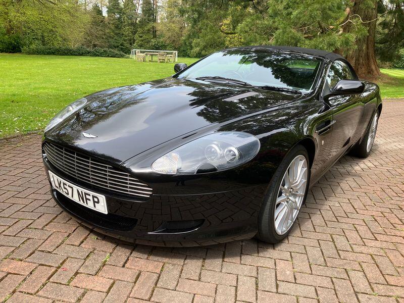 ASTON MARTIN DB9