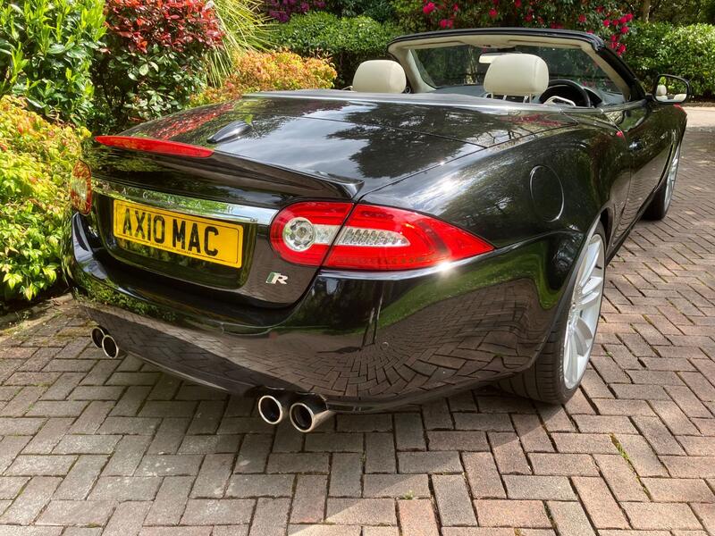JAGUAR XKR