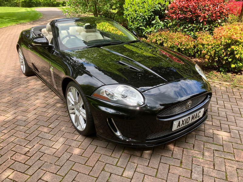 JAGUAR XKR