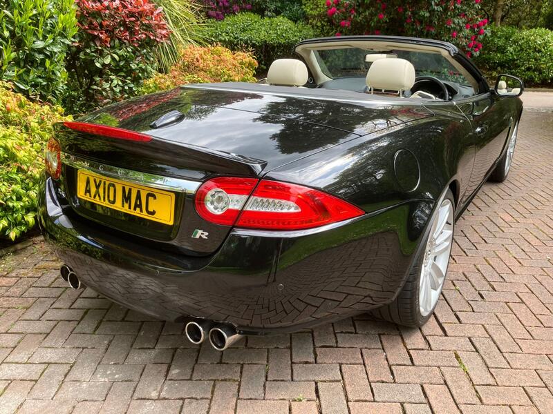 JAGUAR XKR