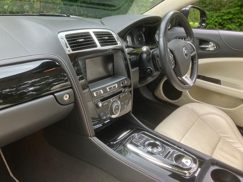 JAGUAR XK