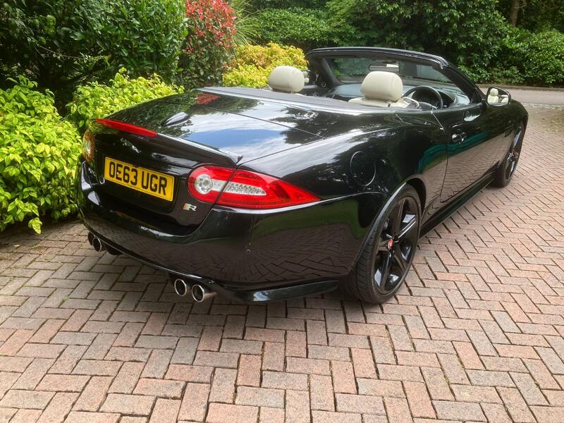 JAGUAR XKR