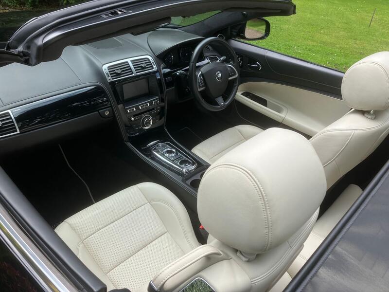 JAGUAR XKR