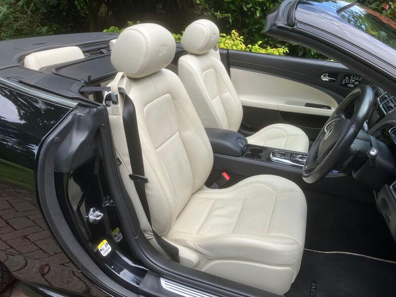 JAGUAR XKR