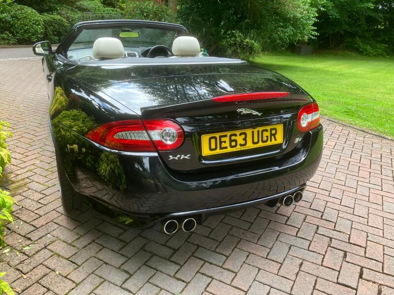 JAGUAR XKR