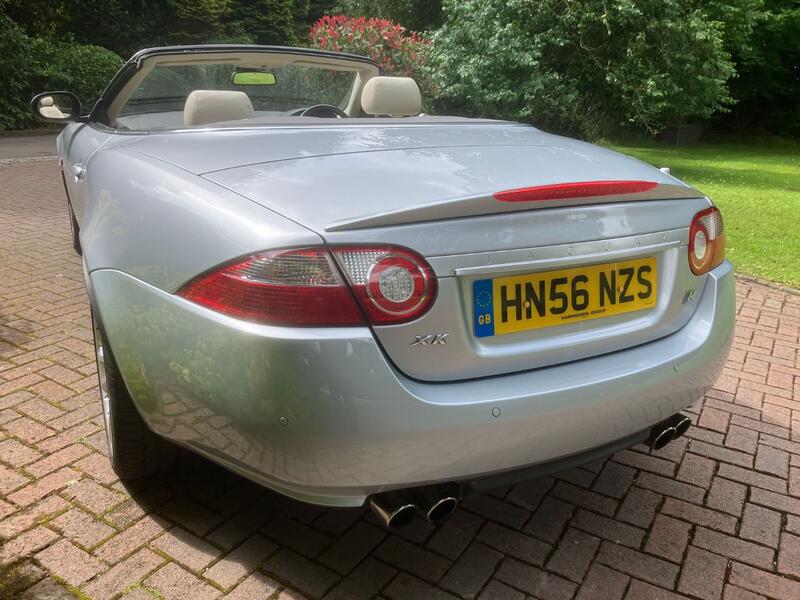JAGUAR XKR