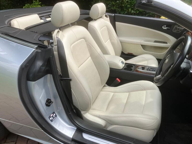 JAGUAR XKR