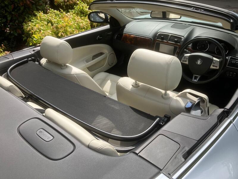 JAGUAR XKR