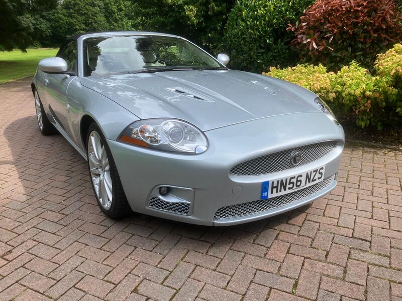 JAGUAR XKR