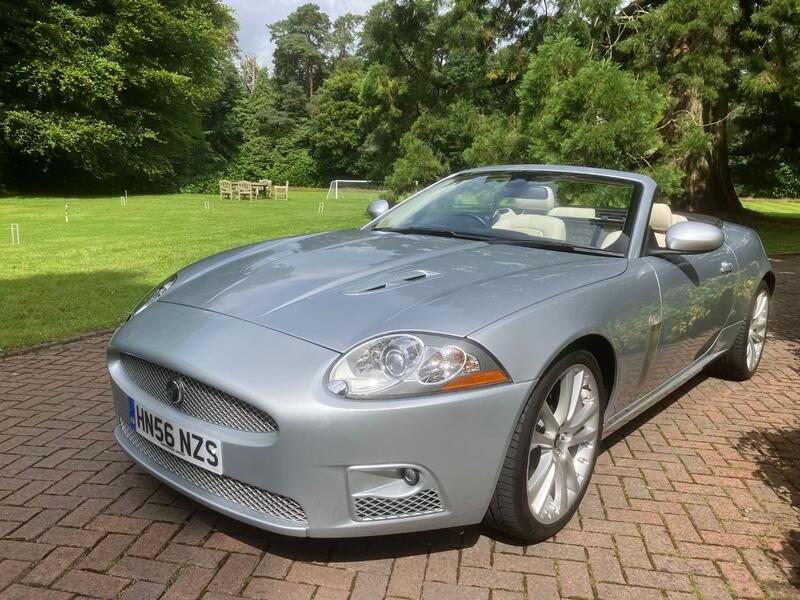 JAGUAR XKR