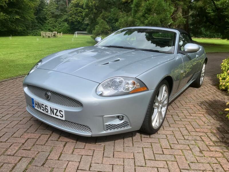 JAGUAR XKR