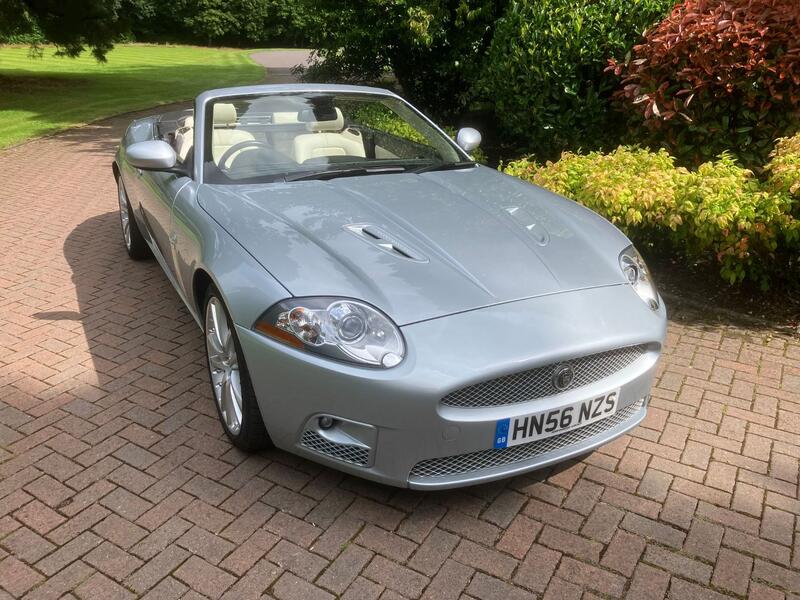 JAGUAR XKR
