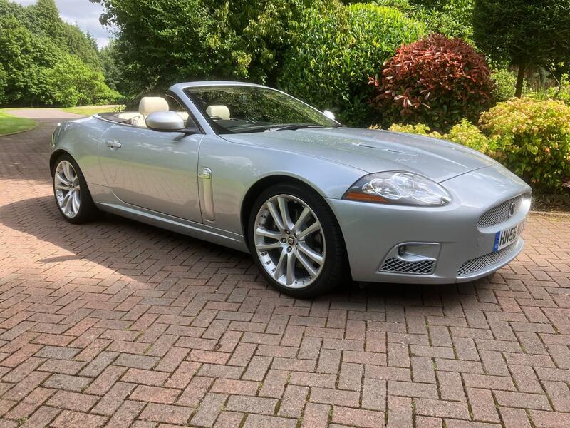 JAGUAR XKR