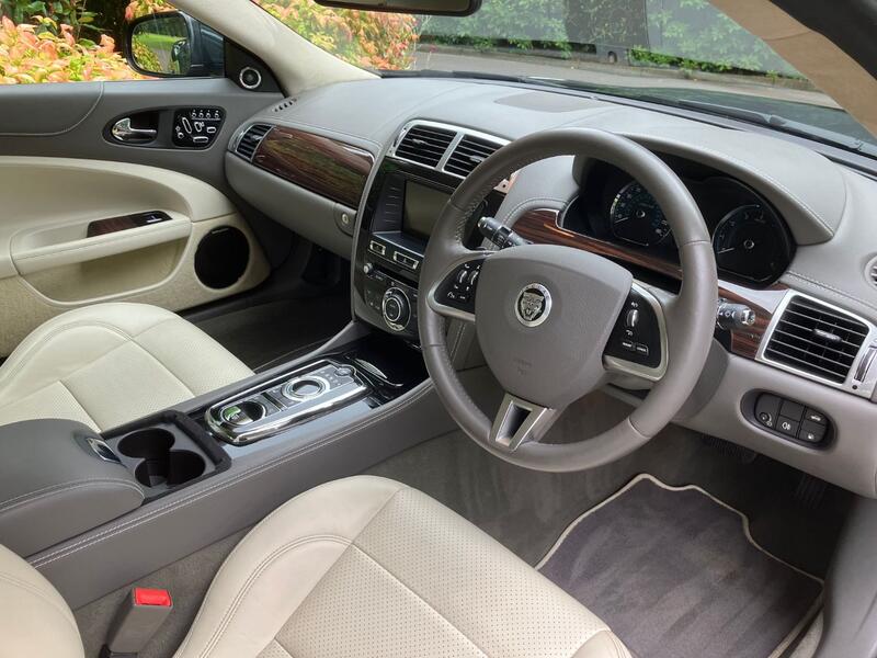 JAGUAR XK