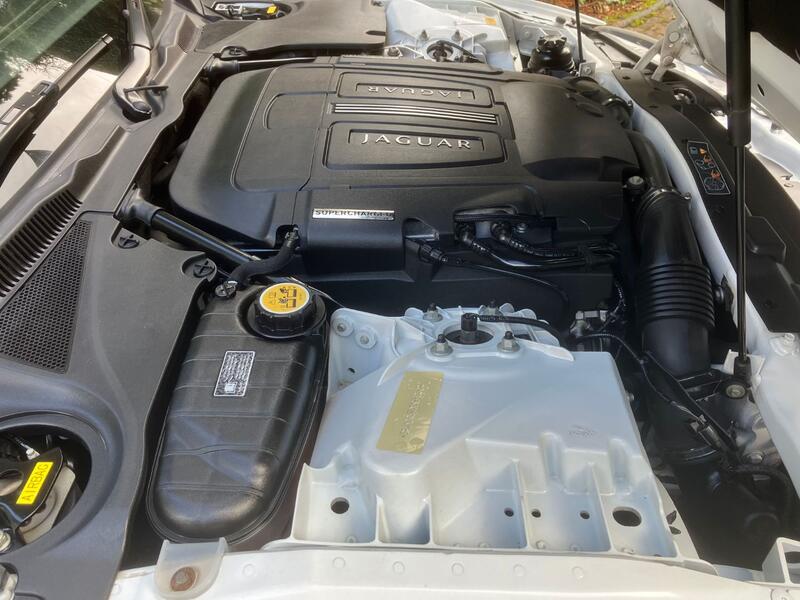 JAGUAR XKR