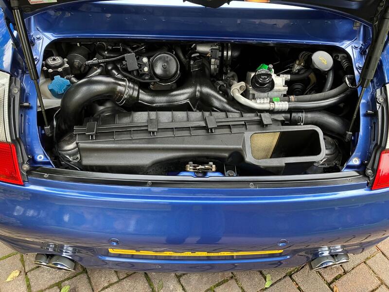 PORSCHE 911