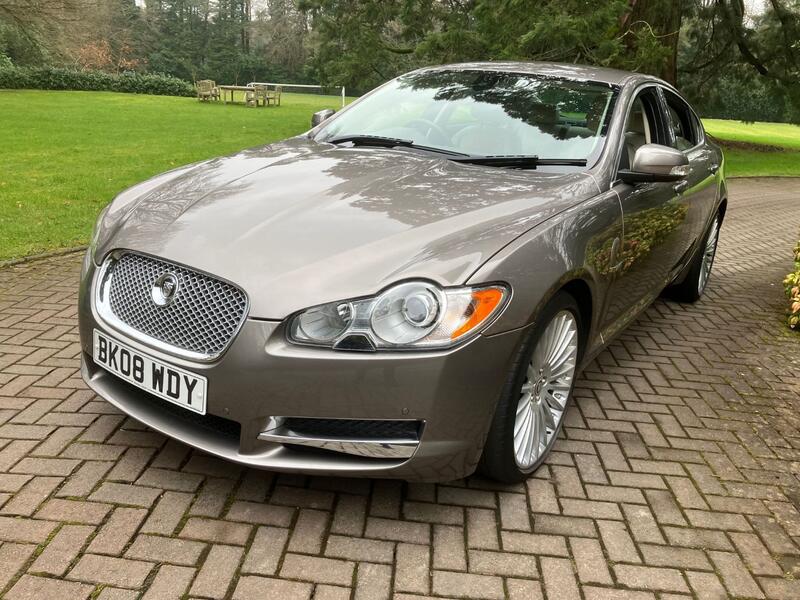 JAGUAR XF