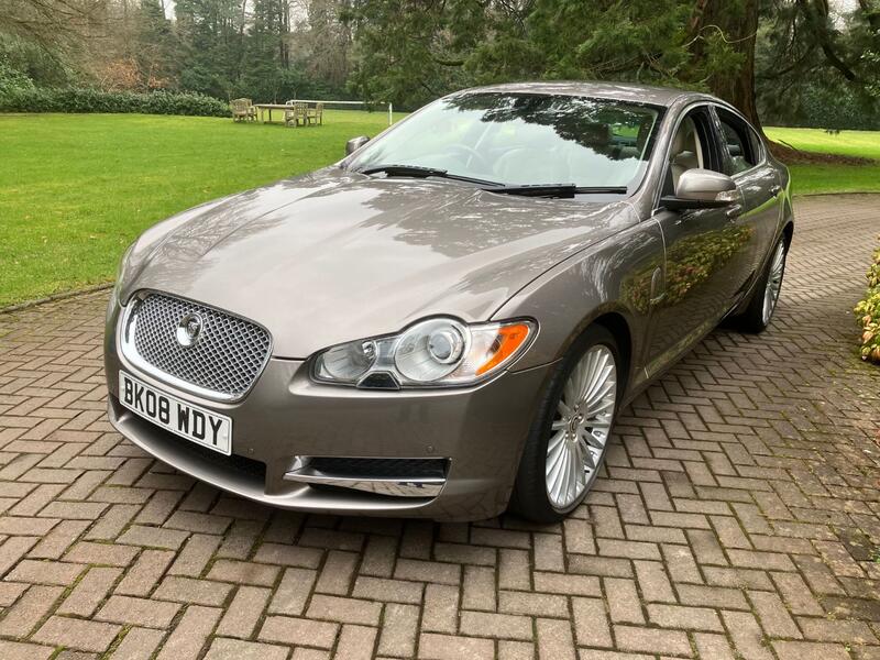 JAGUAR XF