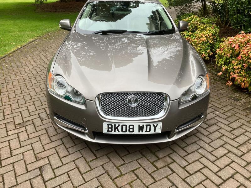 JAGUAR XF