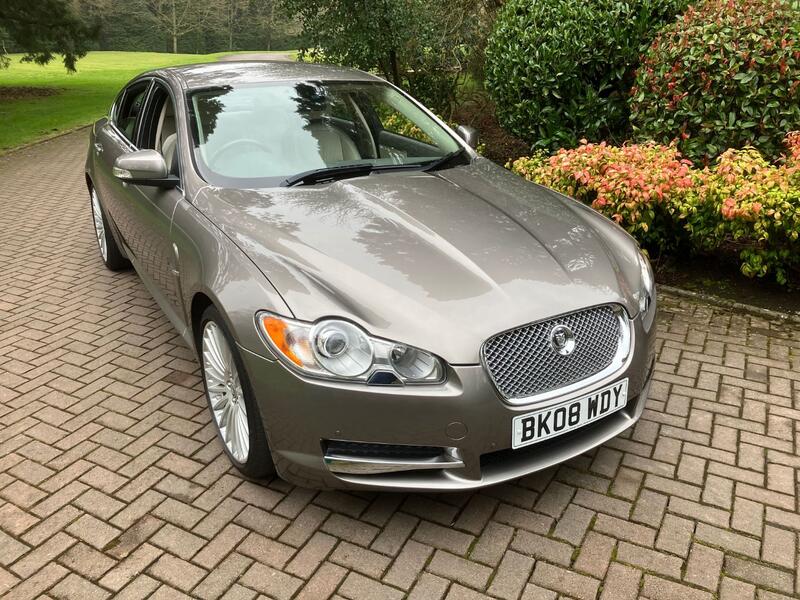 JAGUAR XF