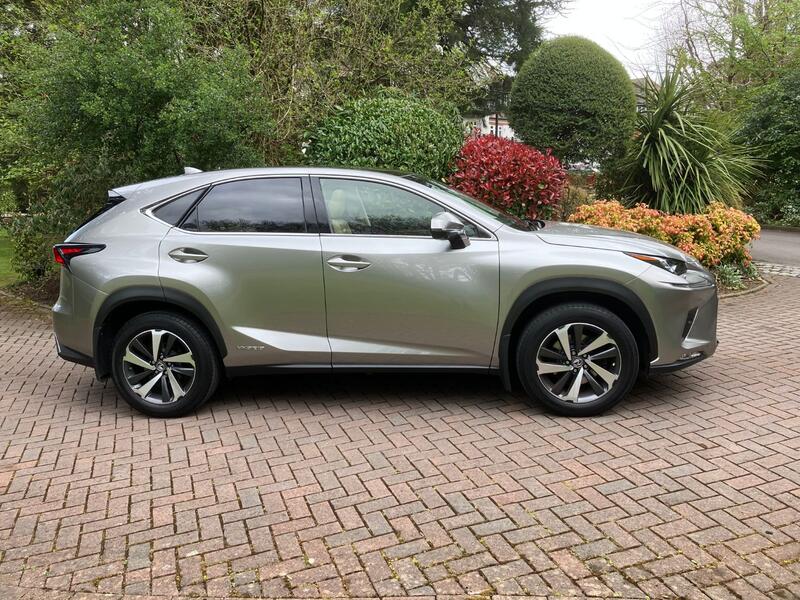 LEXUS NX