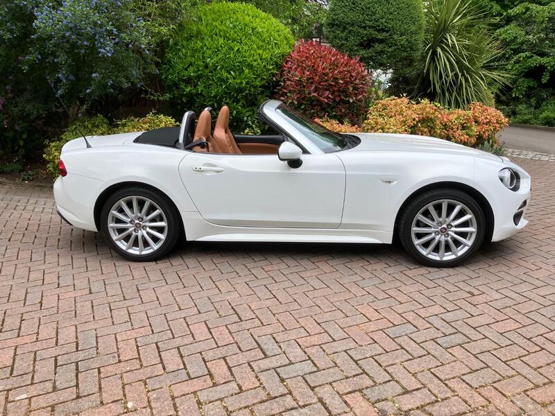 View FIAT 124 124 Spider 1.4 Multiair Turbo 140hp Lusso