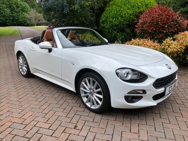 View FIAT 124 124 Spider 1.4 Multiair Turbo 140hp Lusso