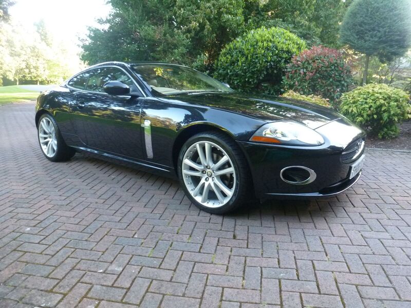 View JAGUAR XK 4.2 COUPE