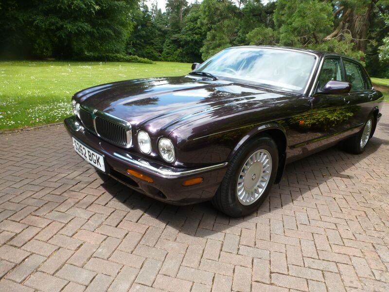 JAGUAR XJ