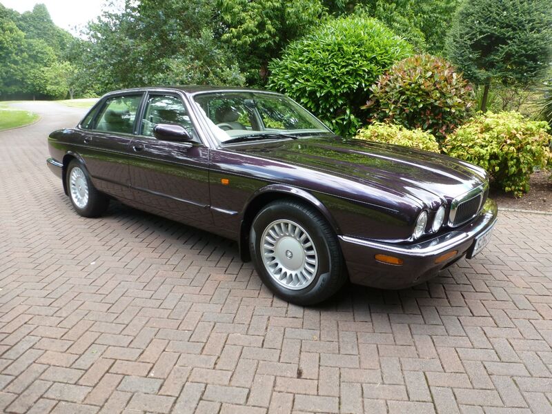 JAGUAR XJ