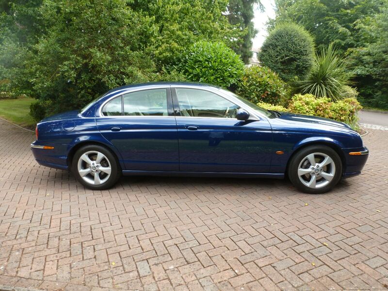 View JAGUAR S-TYPE V6 SE