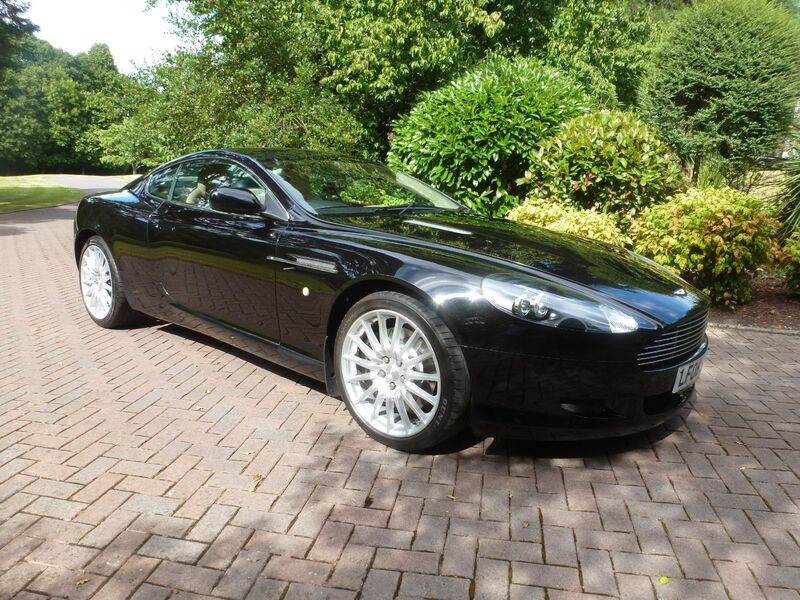 ASTON MARTIN DB9