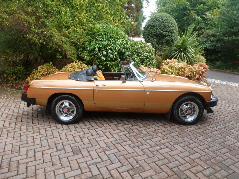 View MG MGB ROADSTER LE