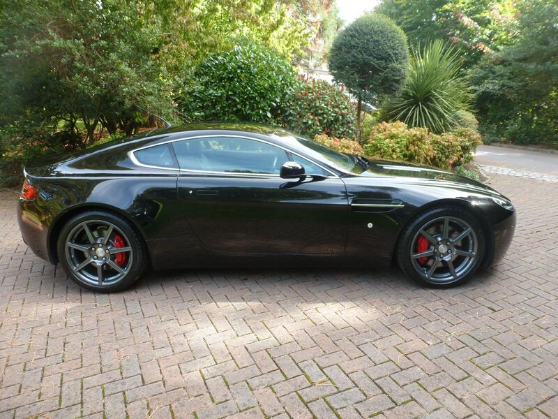 View ASTON MARTIN VANTAGE V8