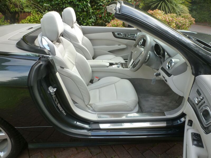 View MERCEDES-BENZ SL SL350