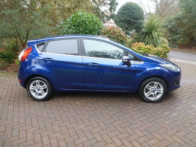 View FORD FIESTA TITANIUM X