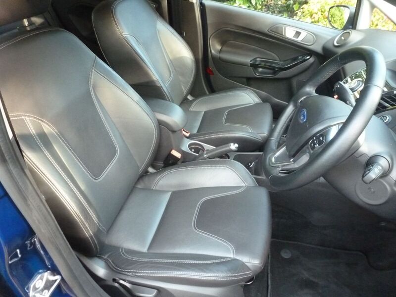 View FORD FIESTA TITANIUM X