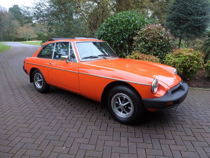 View MG MGB B GT