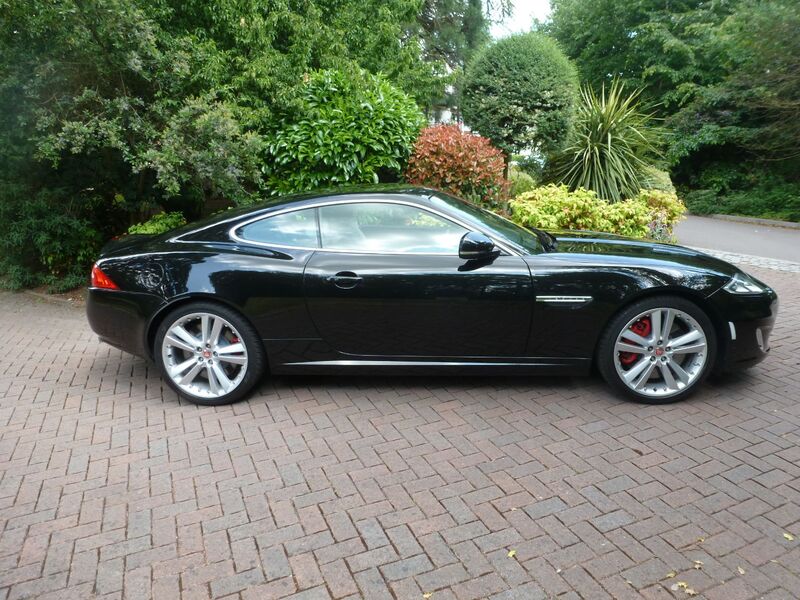 JAGUAR XKR